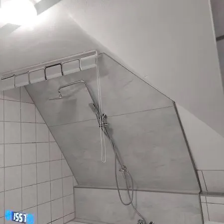 Rooftop Apartmens - Komfortable Neue Gemeinschaftsunterkunft Im Herzen Von - Raum 3 *